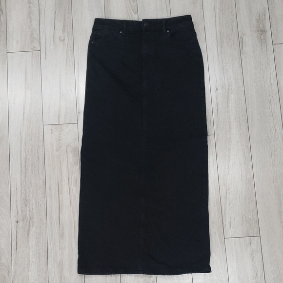 RW&CO. Dresses & Skirts - 3/$65 RW&CO black denim skirt